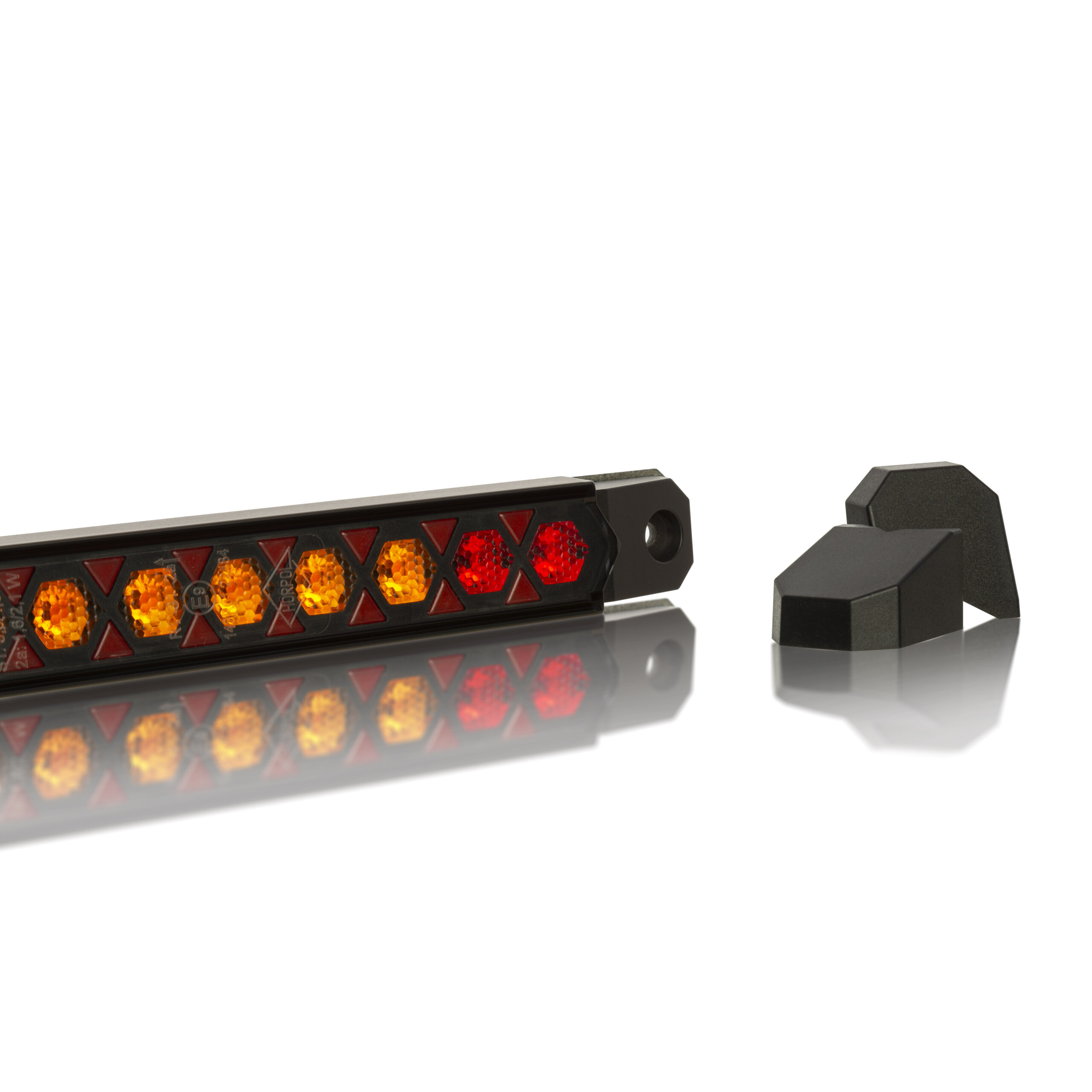 Rear multifunction light with dynamic direction indicator LIZARD LZD 3141